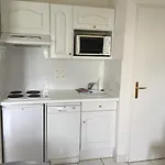 Maison 2 Ch, Parking, Animaux Admis, Proche Et Commerces - Fr-1-482-44 *