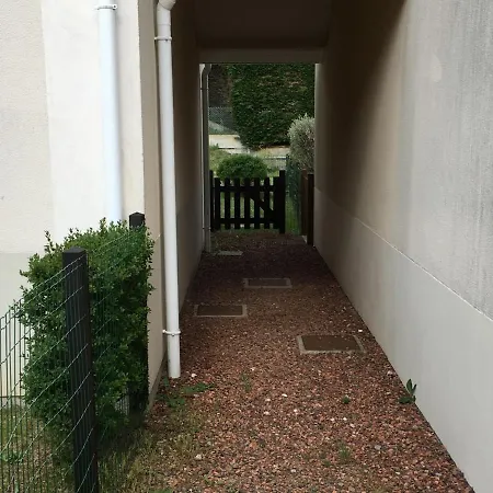 Holiday home Maison 2 Ch, Parking, Animaux Admis, Proche Et Commerces - Fr-1-482-44 *